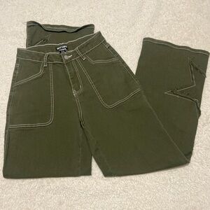 Hot Topic green star patch straight leg pants size 3